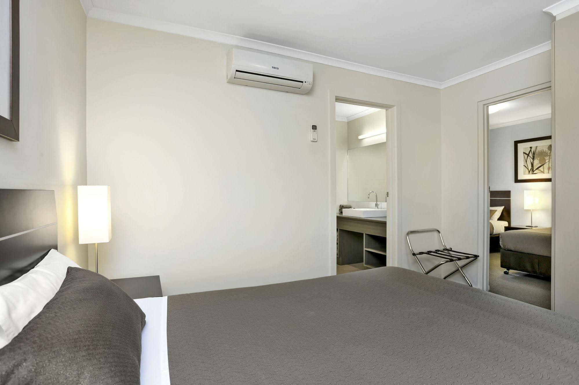 Elm Tree Motel Warrnambool Exterior foto
